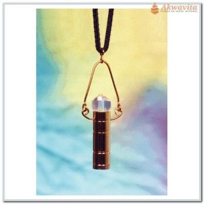 Pingente Panta Kléa dourado Capta Forças da Natureza