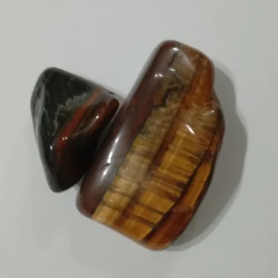 Pedra Olho de Tigre Rolada Coragem Cura Proteção 65g 2UN