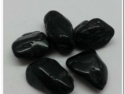 Pedra Turmalina Negra Rolada Neutraliza Magia 2a3cm 5UN