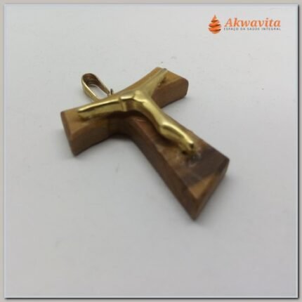 Pingente Crucifixo Base de Madeira Cristo Dourado Salvação