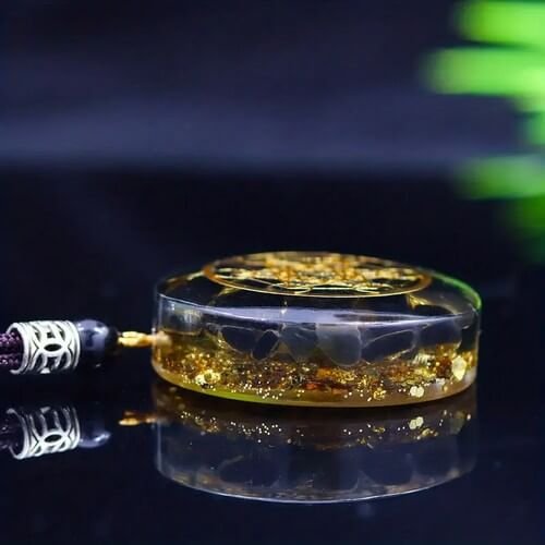 Cordão Pingente Orgonite Cubo Metraton Turmalina filetes 35mm