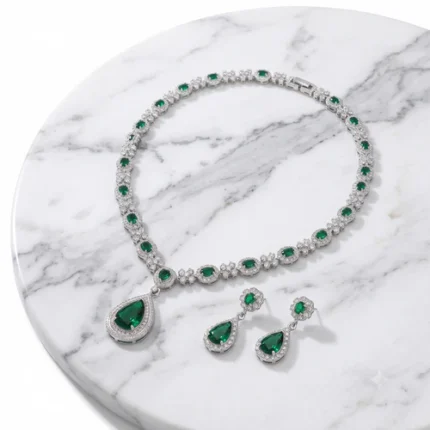 Conjunto de Colar Brinco Strass Lapidado Prateado Gota Verde