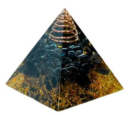 Pirâmide Orgonite Obsidiana e Espiral de Cobre Proteção 4cm